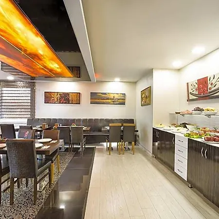 Family Time Hotel 3*